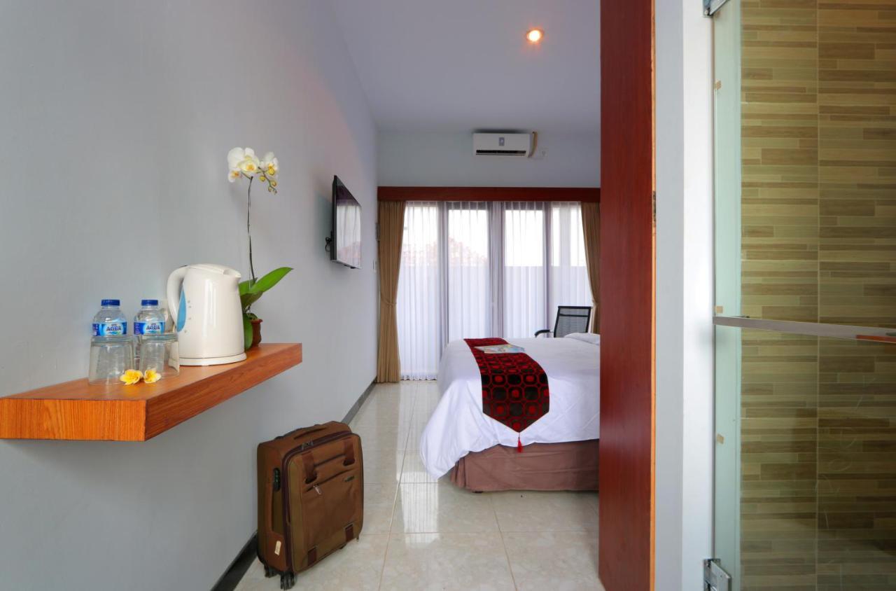 Valomia Guest House 科洛布坎 外观 照片
